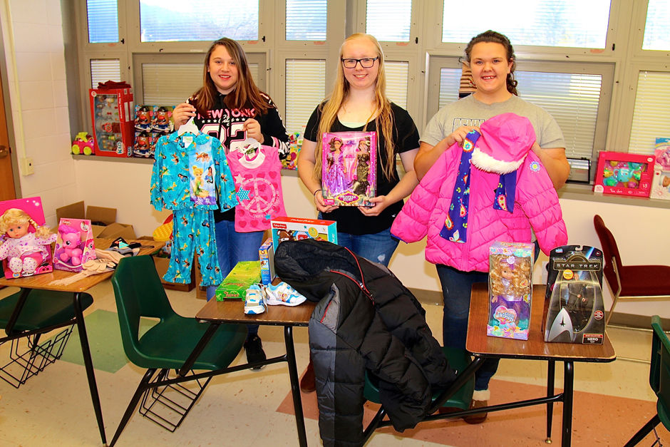 Yellow Ribbon Club sponsoring Angel Tree - The Bradford Era