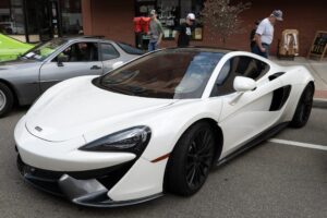 C 2018 McLaren supercar
